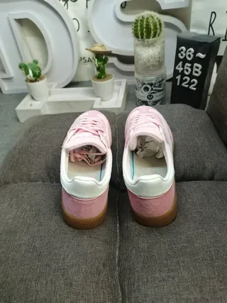 Adidas Zapatillas Lifestyle con Corduroy Superior de Ante Rosa y Blanco 8