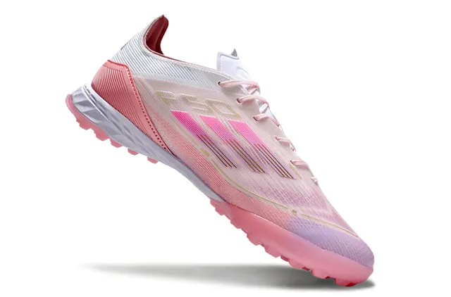 Adidas 粉白低帮合成鞋面纹理叠加人造草坪足球鞋 2