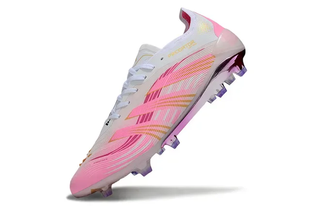 Adidas গোলাপি সাদা লহরিত সিন্থেটিক উপরের অংশ ইরিডিসেন্ট হিল কাউন্টার ফার্ম গ্রাউন্ড ফুটবল জুতো 2