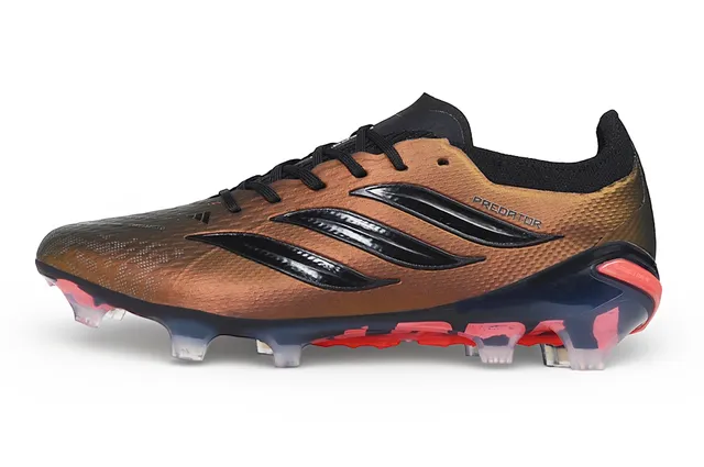 Adidas Predator 棕红金属青铜鞋面 黑色三条纹 钉入式足球鞋 7
