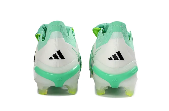 Adidas Predator أخضر أبيض أعلى لاس-كاج قاعدة شفافة أحذية كرة القدم للأرضية الصلبة 13