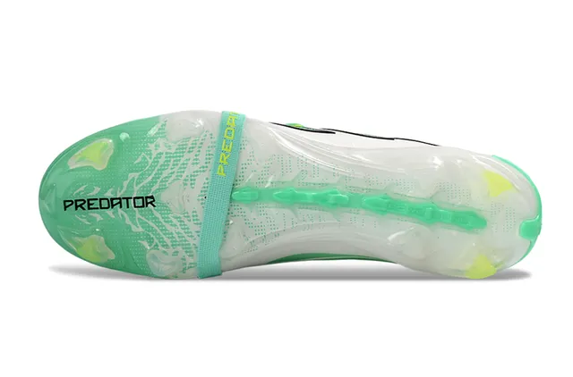 Adidas Predator أخضر أبيض أعلى لاس-كاج قاعدة شفافة أحذية كرة القدم للأرضية الصلبة 16