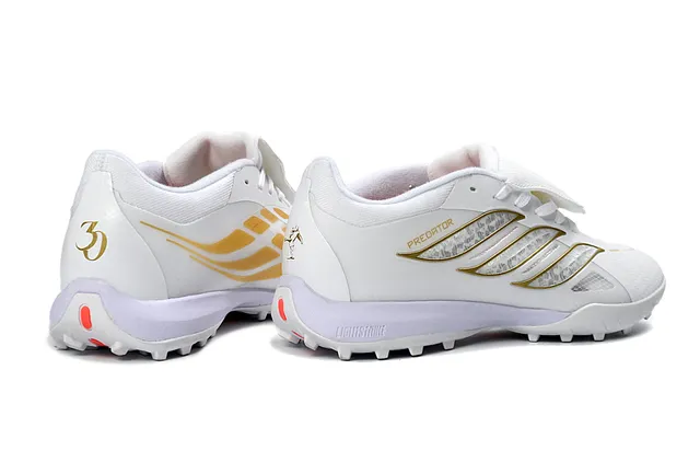 Adidas Predator श्वेत स्वर्ण लाल टर्फ फुटबॉल जूते 5