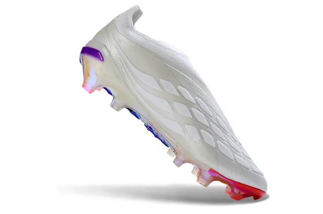 Adidas Predator Sapatos de futebol Brancos Multicolor Cadarços assimétricos Casca do calcanhar iridescente transparente Superfície firme 2