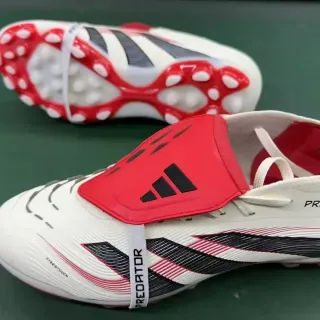 Adidas Predator White Red Low-Cut Sock-Fit Collar TPU Forefoot Cage Artificial-Grass Soccer Shoes