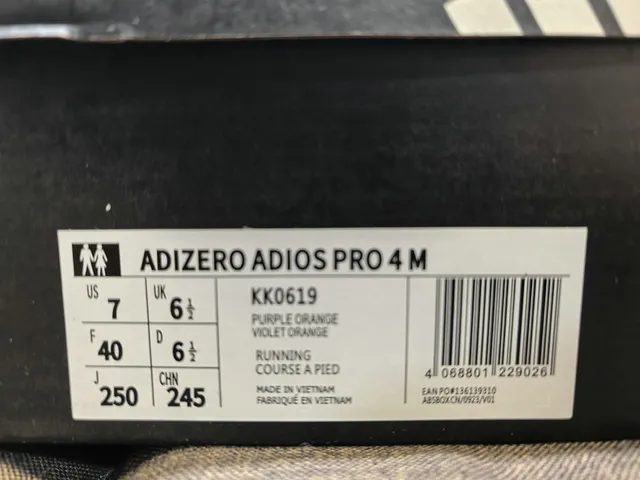 Adidas बैंगनी और नारंगी रनिंग शूज़ 2