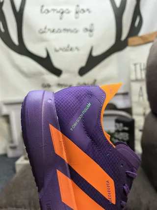 Adidas बैंगनी और नारंगी रनिंग शूज़ 3