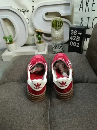 Adidas Red White Low-Top Textured Upper Lifestyle Sneakers 8