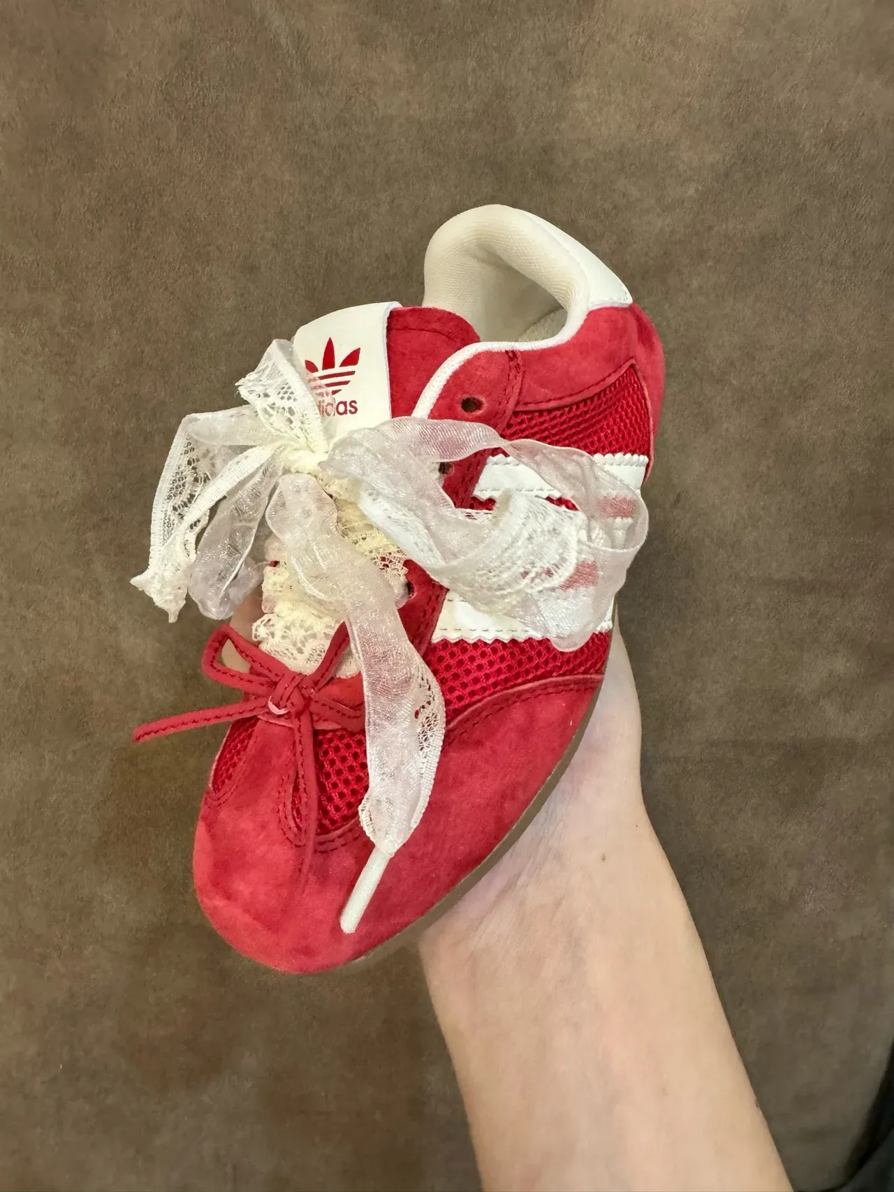 Adidas Red White Suede And Mesh Upper Three-Stripe Side Panel Lifestyle Sneakers 11