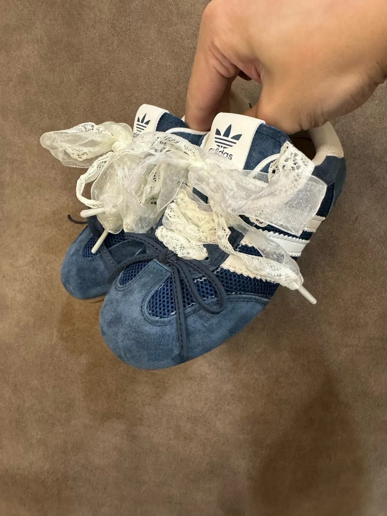 Adidas Red White Suede And Mesh Upper Three-Stripe Side Panel Lifestyle Sneakers 19