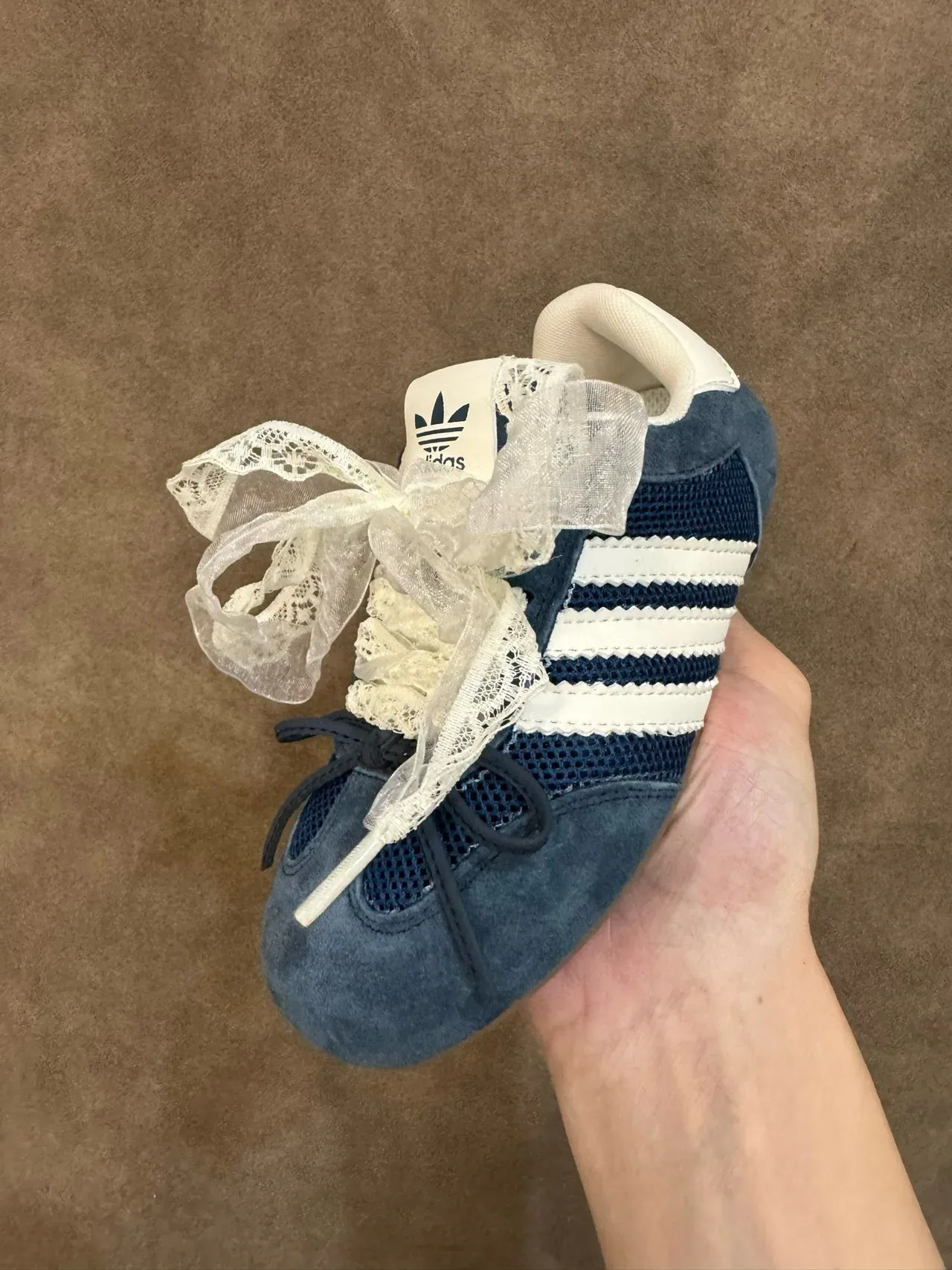 Adidas Red White Suede And Mesh Upper Three-Stripe Side Panel Lifestyle Sneakers 22