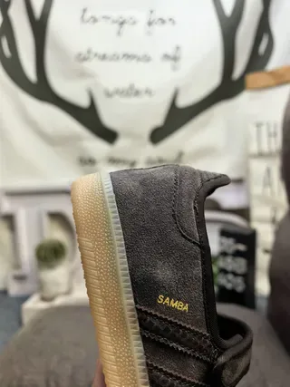 Adidas Samba OG Tênis Lifestyle Bege Camurça 23