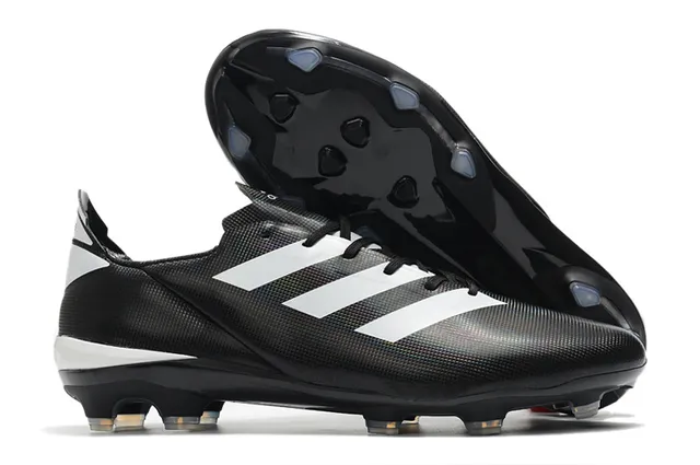 Adidas রূপালী বহুরঙা ধাতব কৃত্রিম উপরের উজ্জ্বল ব্রাশস্ট্রোক গ্রাফিক্স ফার্ম-গ্রাউন্ড ফুটবল জুতো 13