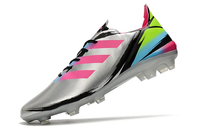 Adidas রূপালী বহুরঙা ধাতব কৃত্রিম উপরের উজ্জ্বল ব্রাশস্ট্রোক গ্রাফিক্স ফার্ম-গ্রাউন্ড ফুটবল জুতো 17