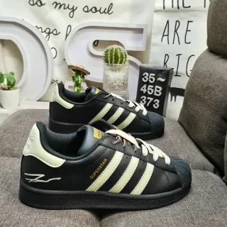 Adidas Superstar بلاك و أوف-وايت حذاء أسلوب الحياة