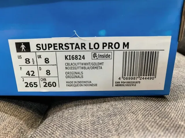 Adidas Superstar 黑白生活方式休闲鞋 2