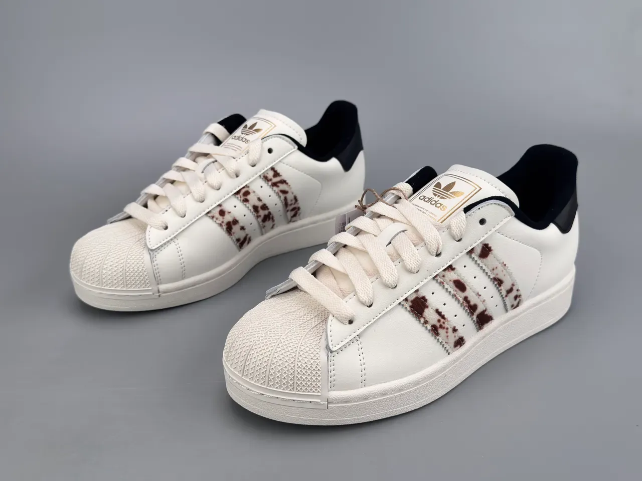 Adidas Superstar Sneakers Lifestyle Blancs Rayures de Vache 9
