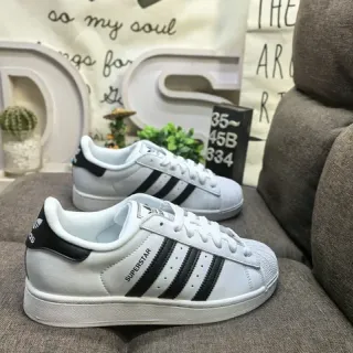 Adidas Superstar White Black حذاء أسلوب حياة رياضي