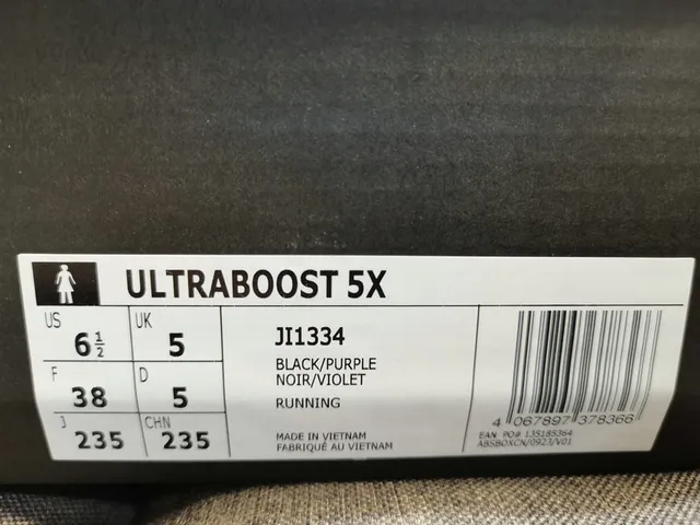 Tênis de corrida Adidas Ultraboost cinza claro e azul 2