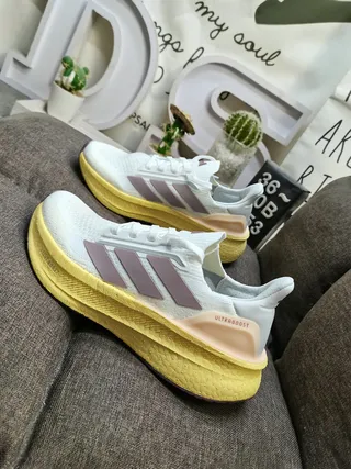 Tênis de corrida Adidas Ultraboost cinza claro e azul 17