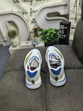 Adidas White Gold Mesh Upper Metallic Stripes Running Shoes 8