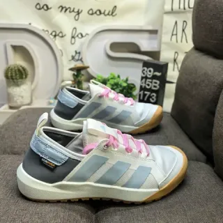 Adidas أبيض رمادي شبكة علوية لوحة جانبية ثلاث شرائط نمط حياة حذاء رياضي