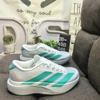 Adidas सफेद हरा इंजीनियर मेश ऊपरी तीन पट्टियों का साइड पैनल रनिंग जूते