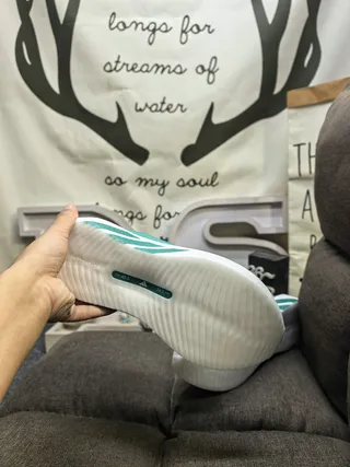 Adidas Sneakers Lifestyle Blanc et Vert avec Upper en Tricot Semicouche de Mousse Sculptée 4