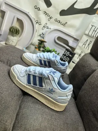 Adidas Chaussures Lifestyle Blanc Navy Basses Texturées Embossées Quart 17