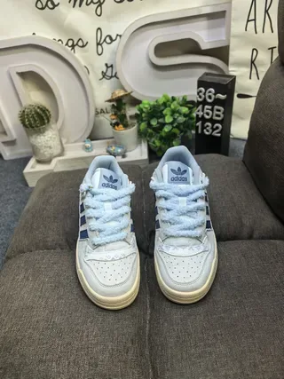 Adidas Chaussures Lifestyle Blanc Navy Basses Texturées Embossées Quart 20