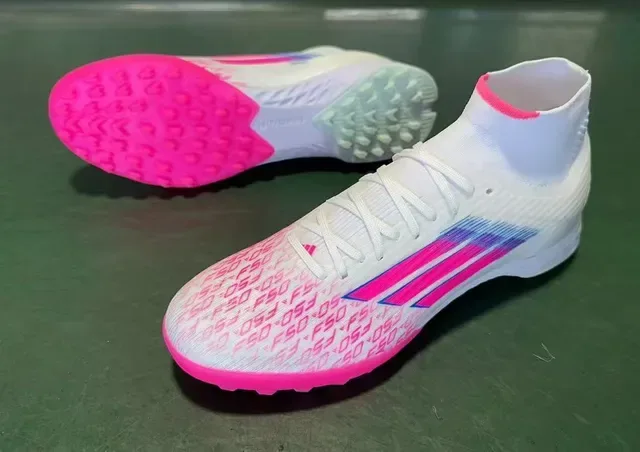 Adidas Chuteiras de futebol para gramado branco e rosa alto com colarinho de meia ajustável e gráficos de listras degradadas 12