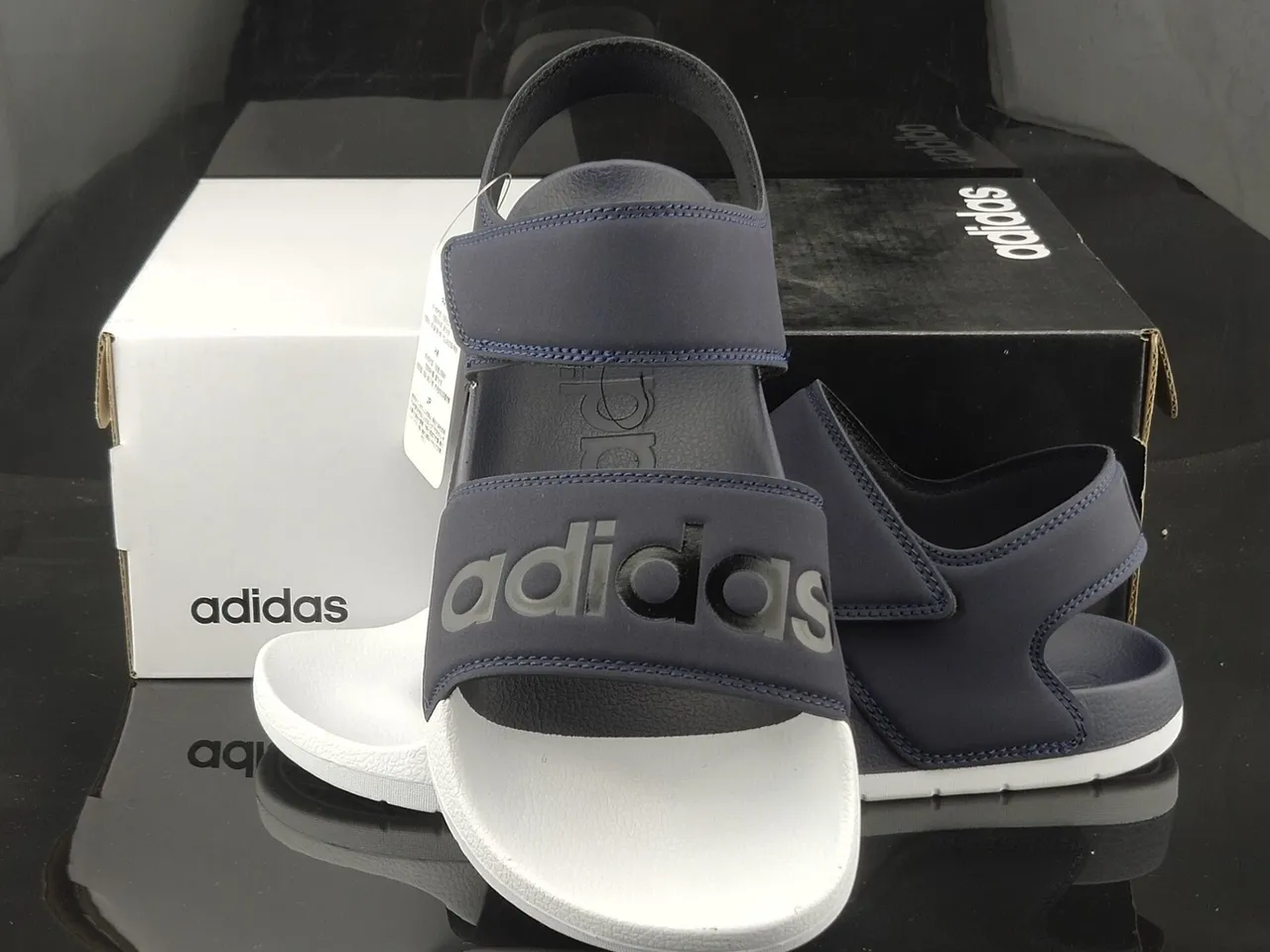 Adidas Yeezy Slide أزرق بحري وأبيض كاجوال صندل 4