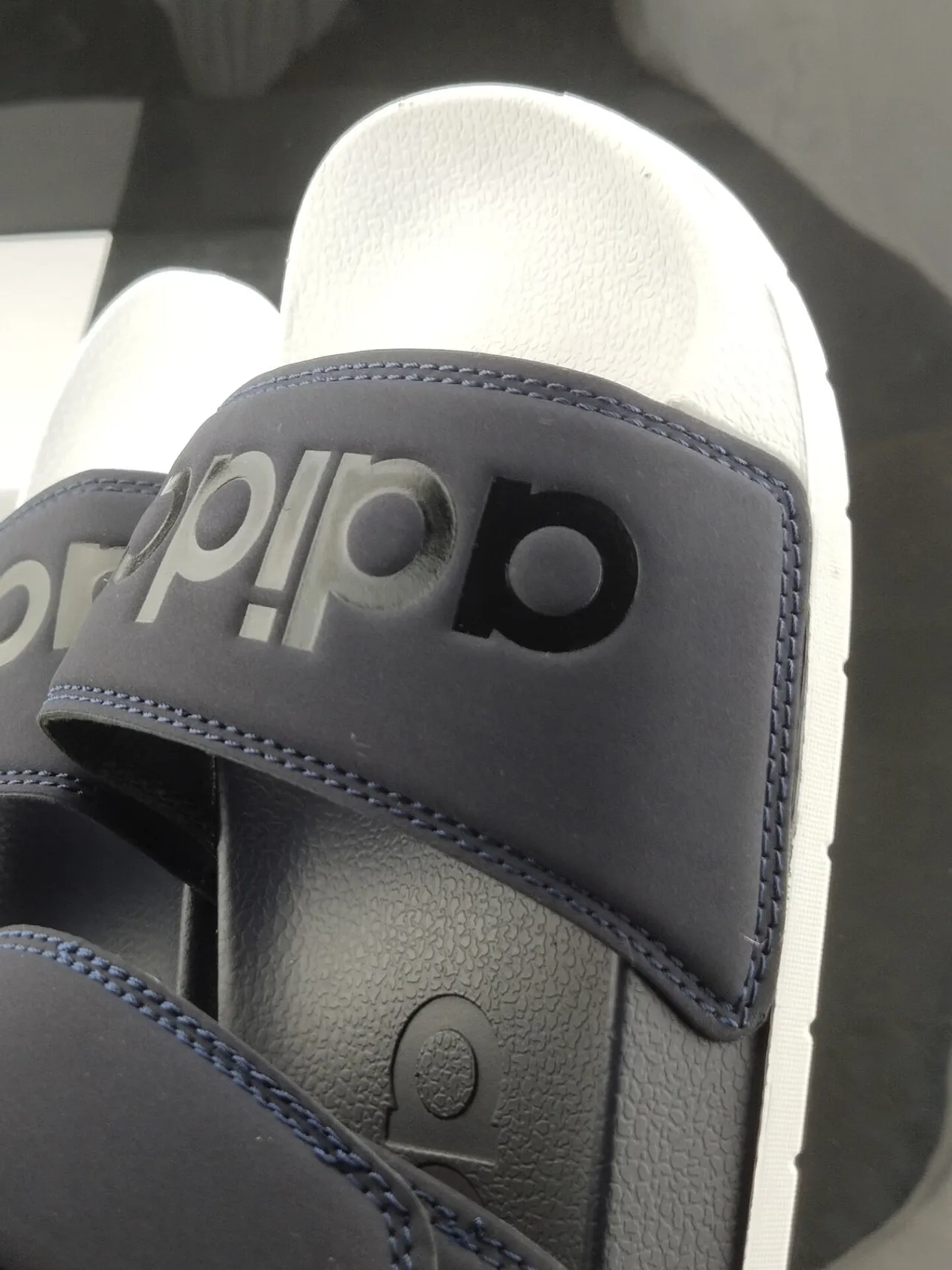Adidas Yeezy Slide أزرق بحري وأبيض كاجوال صندل 6