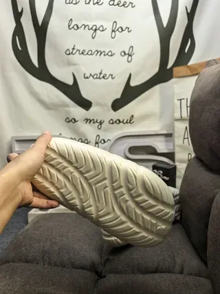 Adidas Yeezy Slide অফ-হোয়াইট স্লিপার 4