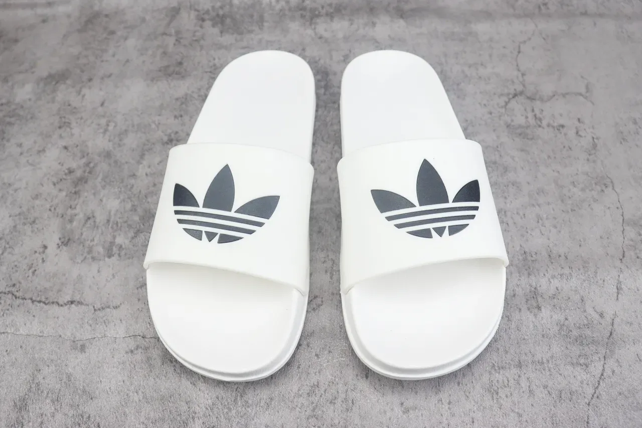 Adidas Yeezy Slide 白拖鞋 2