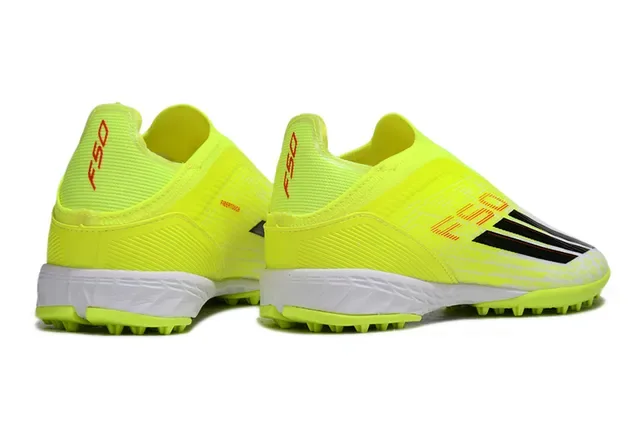 Adidas أحذية كرة القدم Turf أصفر أسود بدون أربطة علوي جوارب صناعي نيون 6