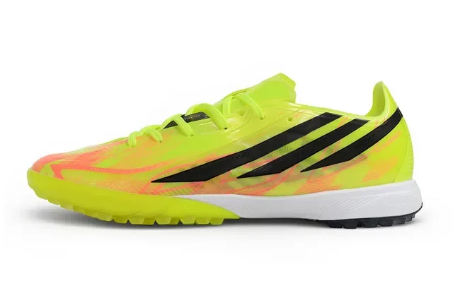 Adidas حذاء كرة القدم Turf مع upper أصفر برتقالي نيون وثلاث شرائط سوداء 4