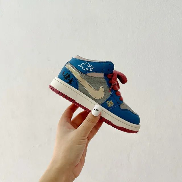 حذاء كرة السلة للأطفال Air Jordan 1 أزرق رمادي عنابي 11