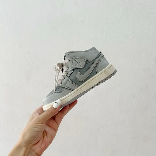 حذاء كرة السلة للأطفال Air Jordan 1 أزرق رمادي عنابي 22