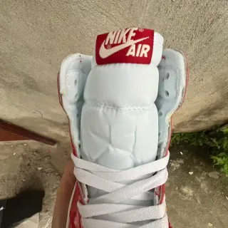 Air Jordan 1 Glossy Red and White High-Top Basketball Shoes — Air Jordan Basketball Shoes photo from the Yupoo catalog