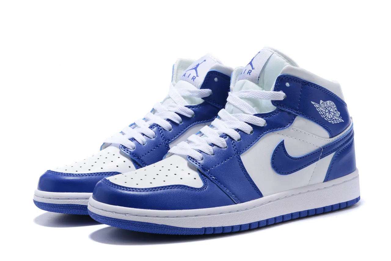 حذاء كرة السلة Air Jordan 1 High باللونين الأزرق الملكي والأبيض 6