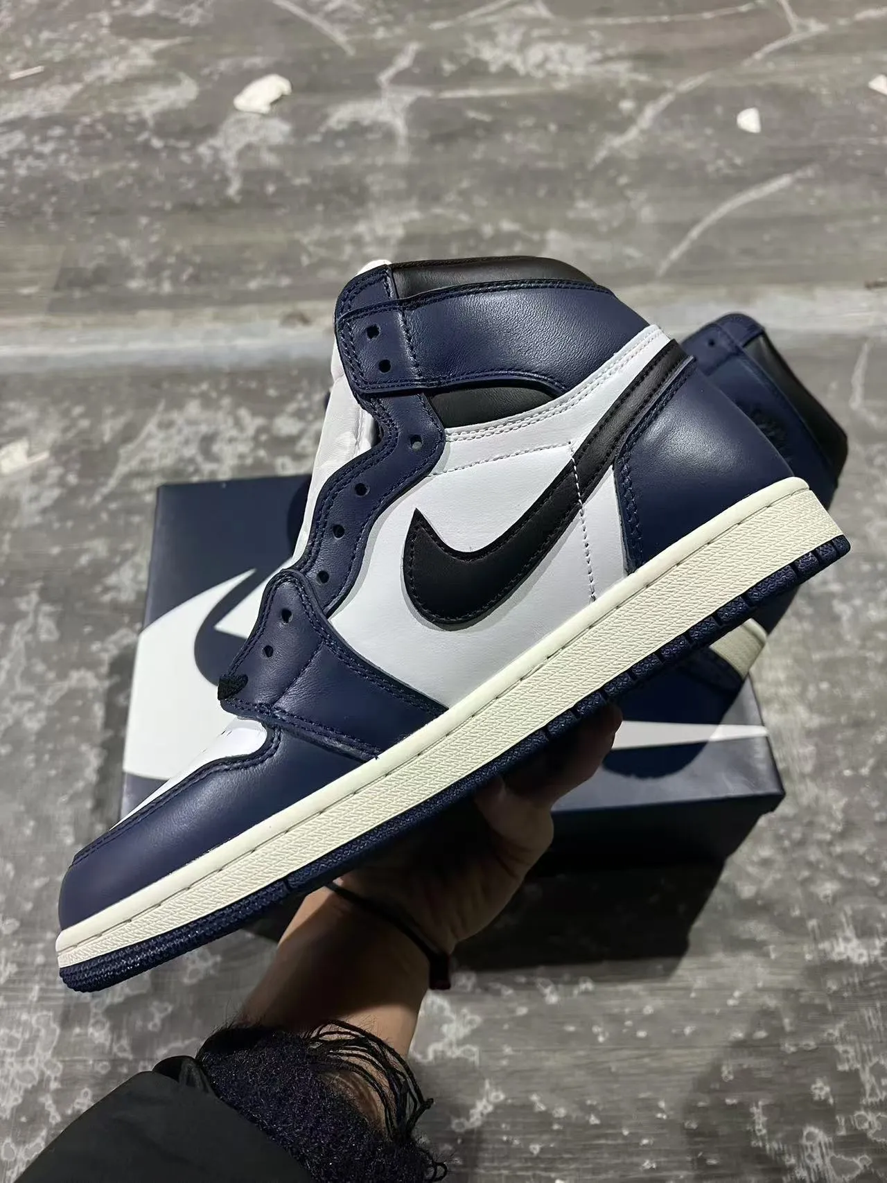 Air Jordan 1 নেভি সাদা কালো বাস্কেটবল জুতো 5