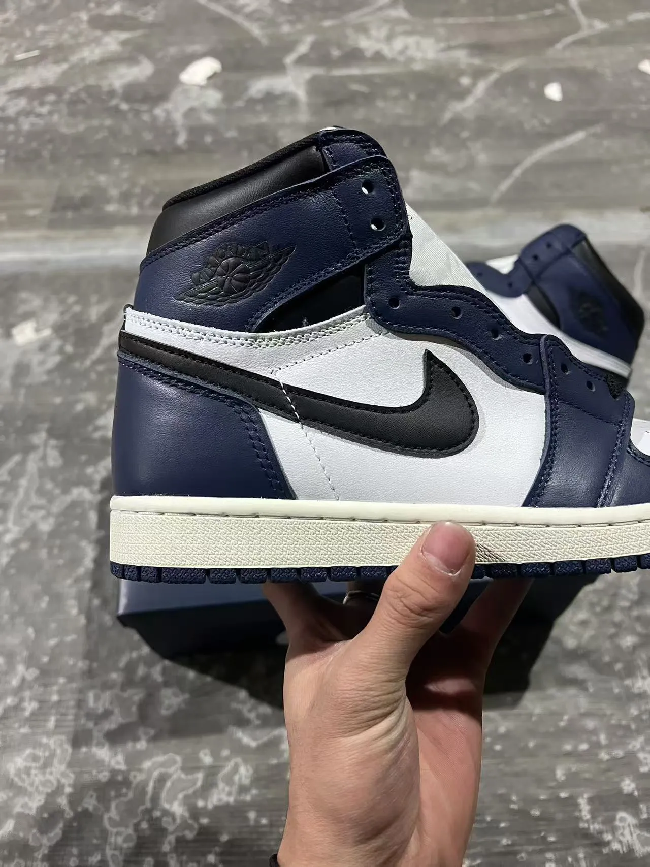 Air Jordan 1 নেভি সাদা কালো বাস্কেটবল জুতো 7