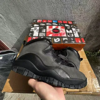 Zapatillas de baloncesto Air Jordan 10 gris oscuro y negro