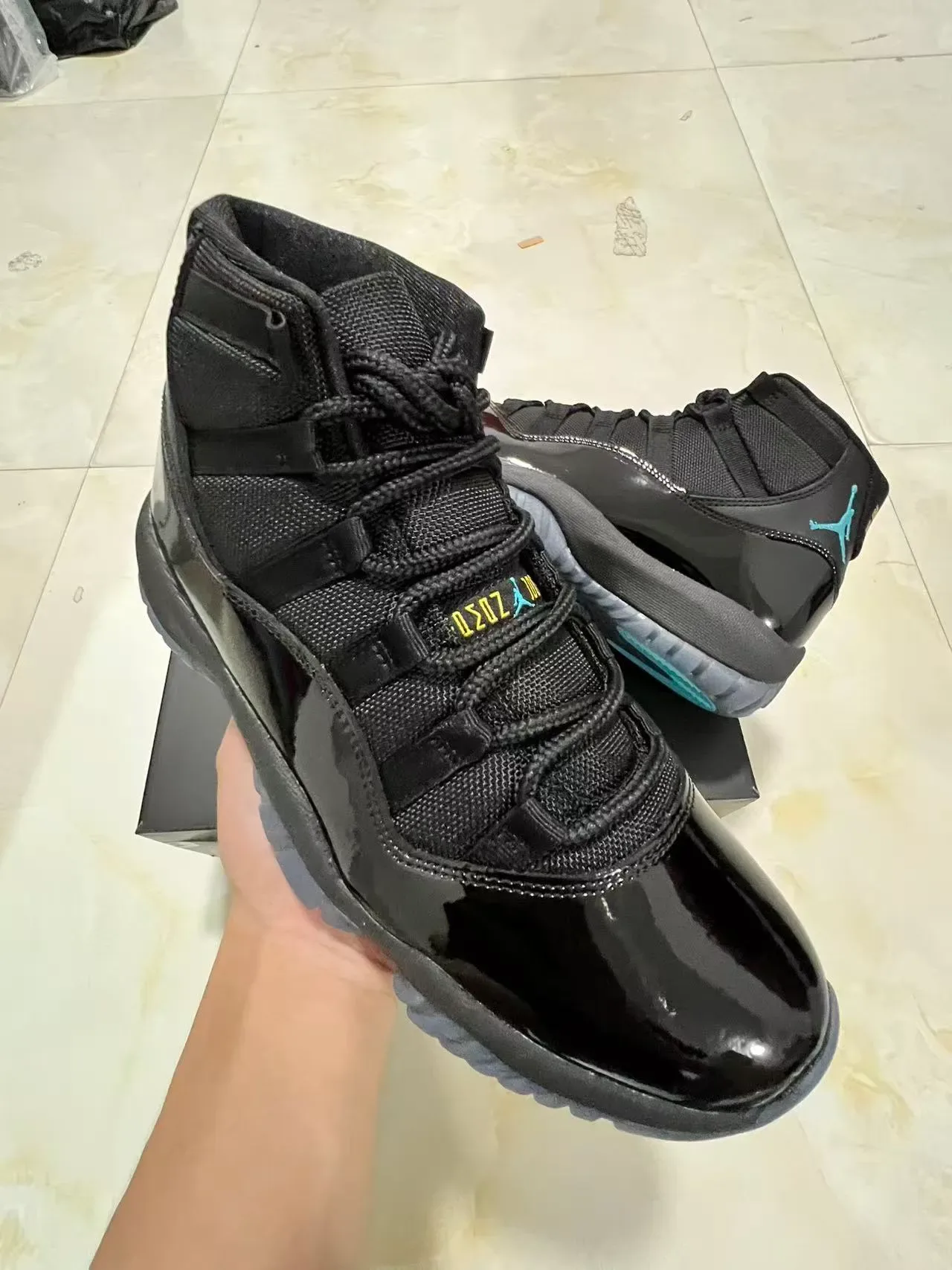 Air Jordan 11 Black Turquoise Basketball Shoes 2