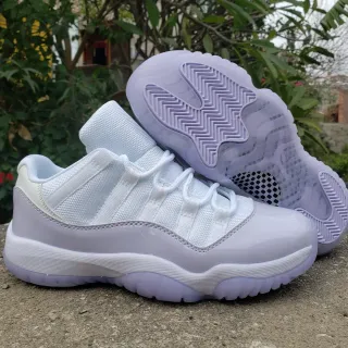 Air Jordan 11 Low أحذية كرة السلة جلد باترنت أبيض لافندر