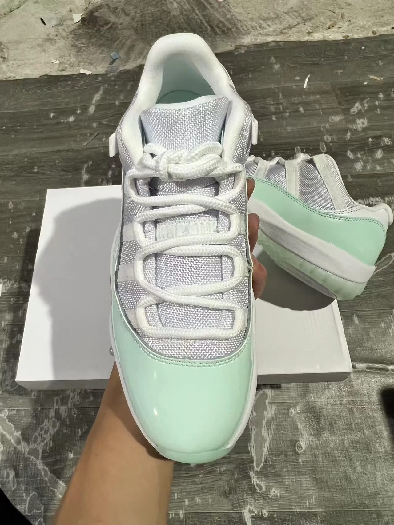 Air Jordan 11 Mint Green Patent Leather Basketball Shoes 3