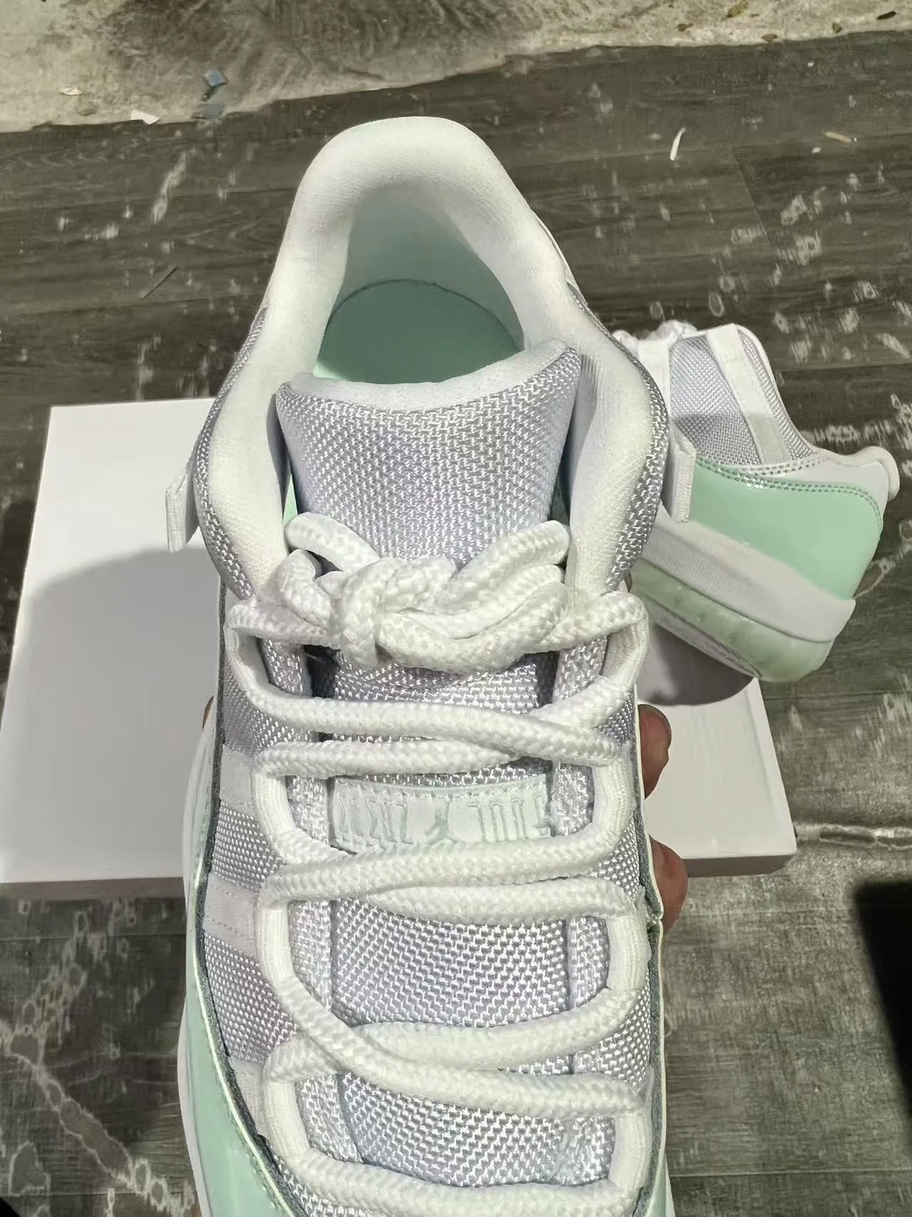 Air Jordan 11 Mint Green Patent Leather Basketball Shoes 4
