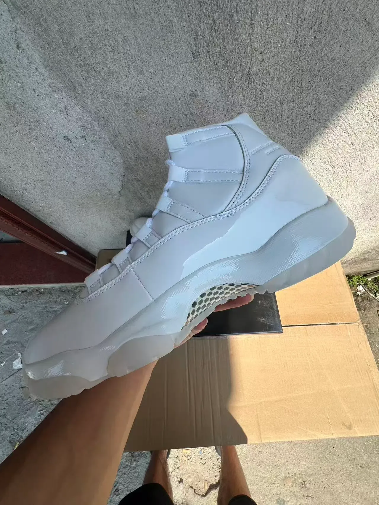 Air Jordan 11 Chaussures de Basket Monochromatiques Blanches 5