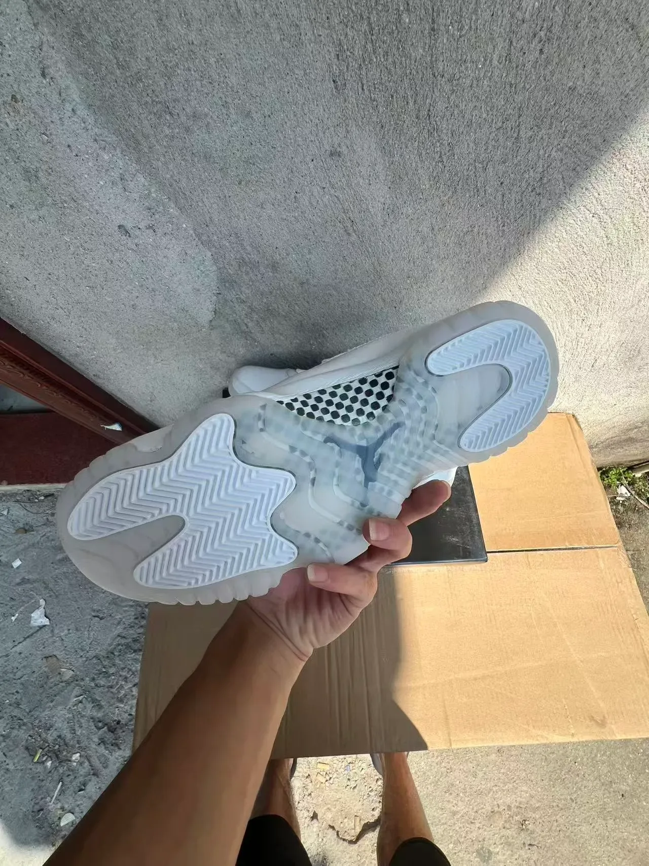 Air Jordan 11 Chaussures de Basket Monochromatiques Blanches 6